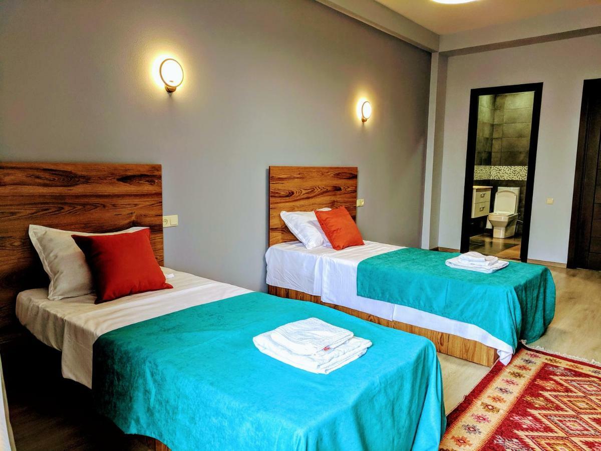 Hotel Canvas Tbilisi Buitenkant foto