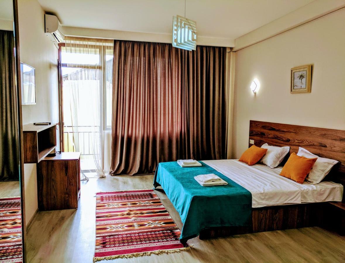 Hotel Canvas Tbilisi Buitenkant foto